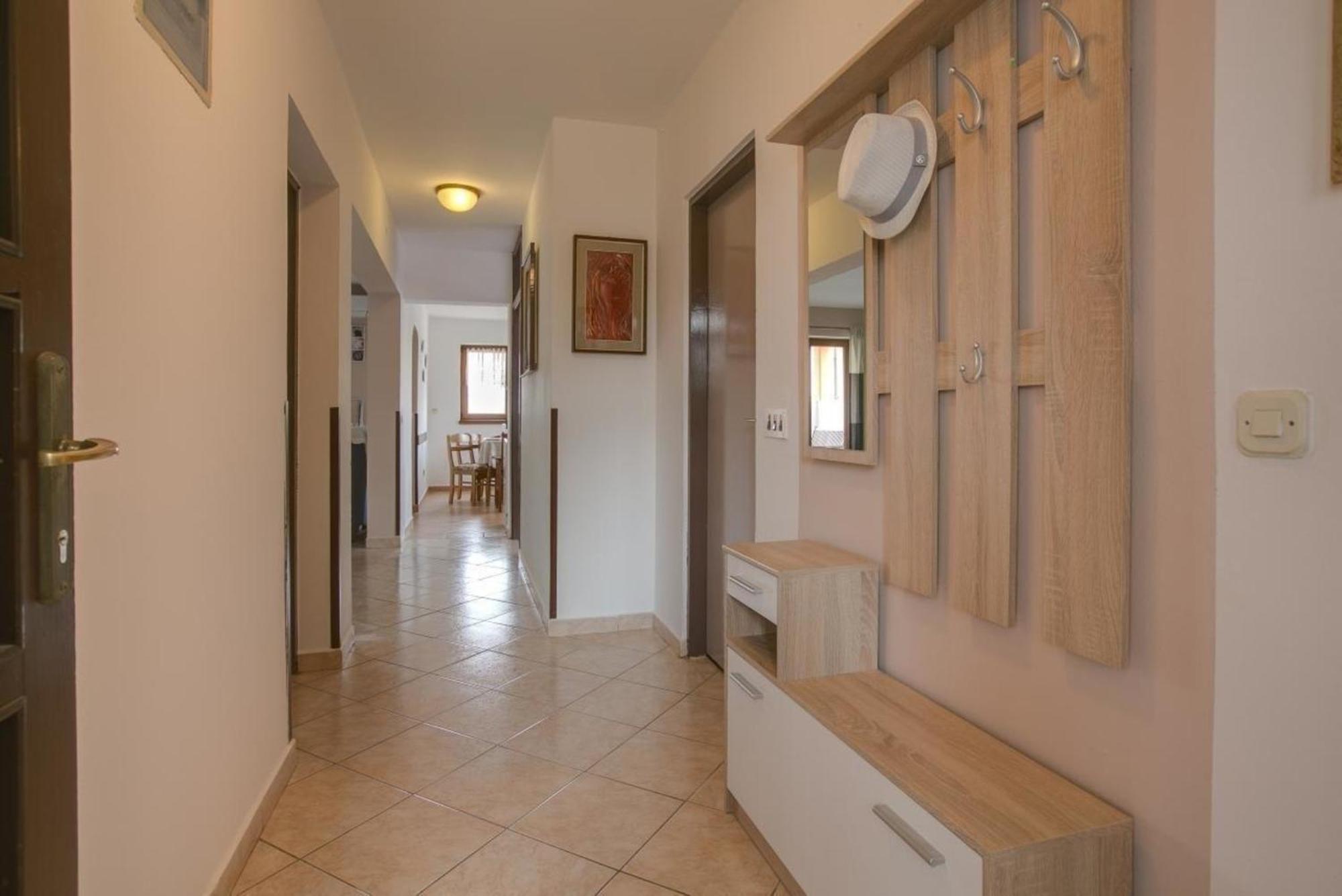 Appartement In Pula Mit Terrasse, Garten Und Grill Štinjan Zewnętrze zdjęcie